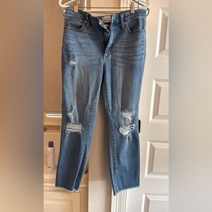 Universal Thread Light Blue Distressed Straight Leg Jeans